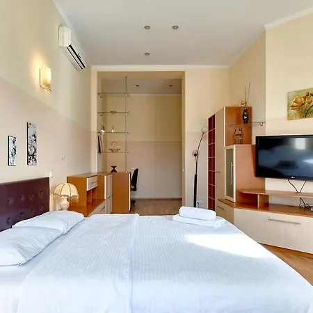 студія з видом на майдан незалежності Apartment *