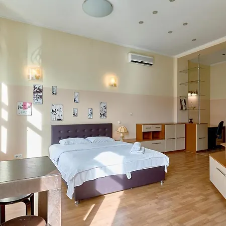 Apartment студія з видом на майдан незалежності